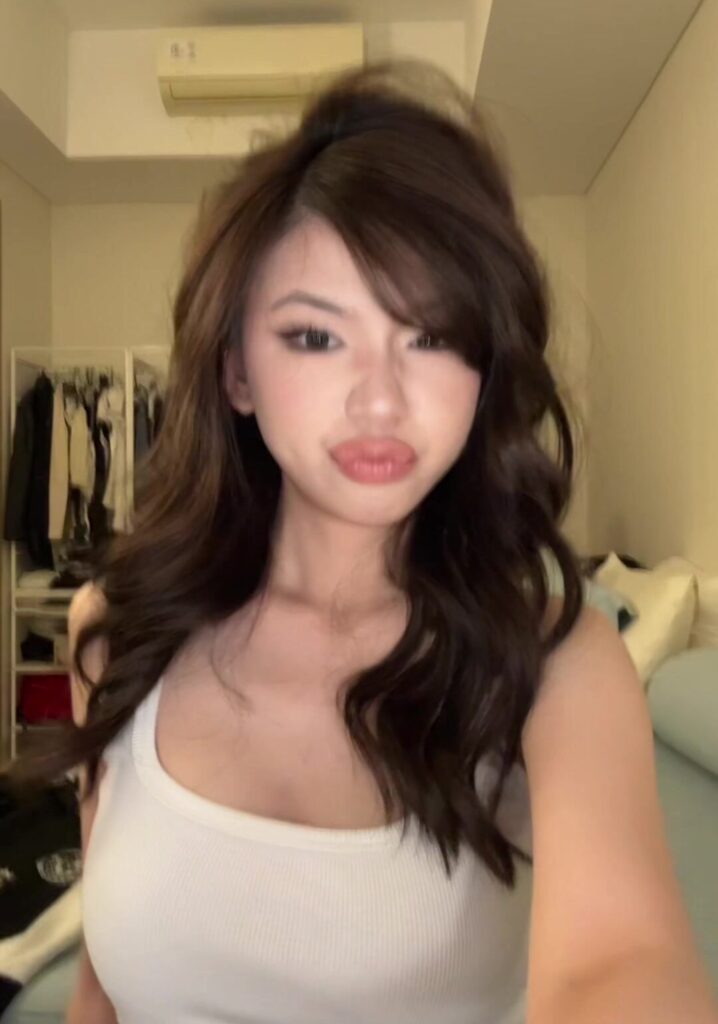 alt="top cosplayer asia"