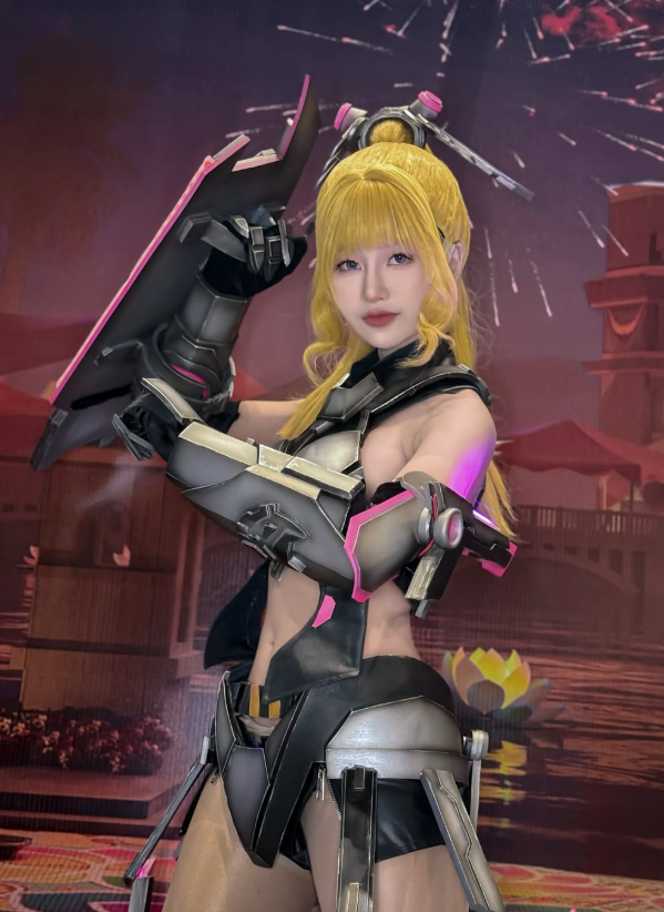 alt="top asia cosplayer"