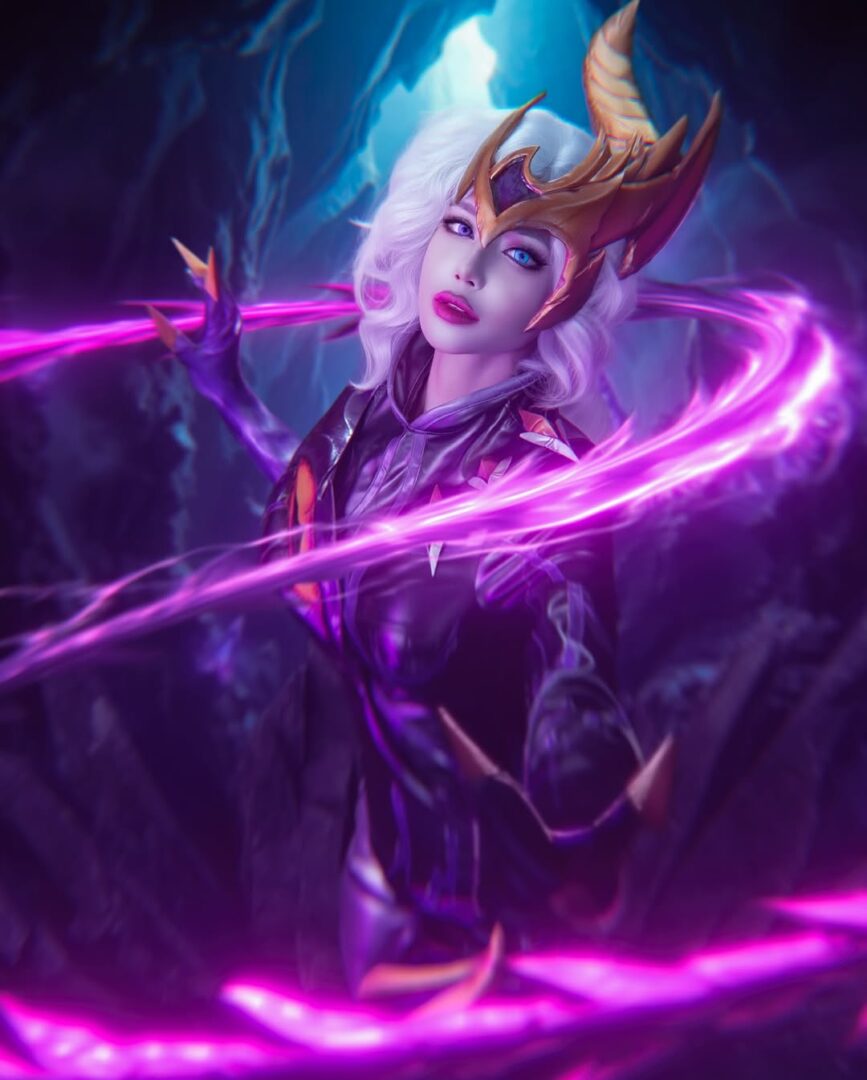 alt="top Asian female cosplayers"