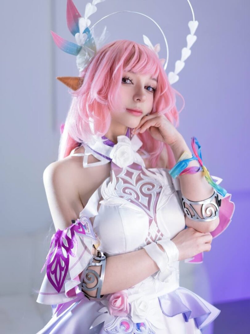 i’m happy to present my cosplay of cyrene from honkai star rail ✨i really wanted to shoot this (2)