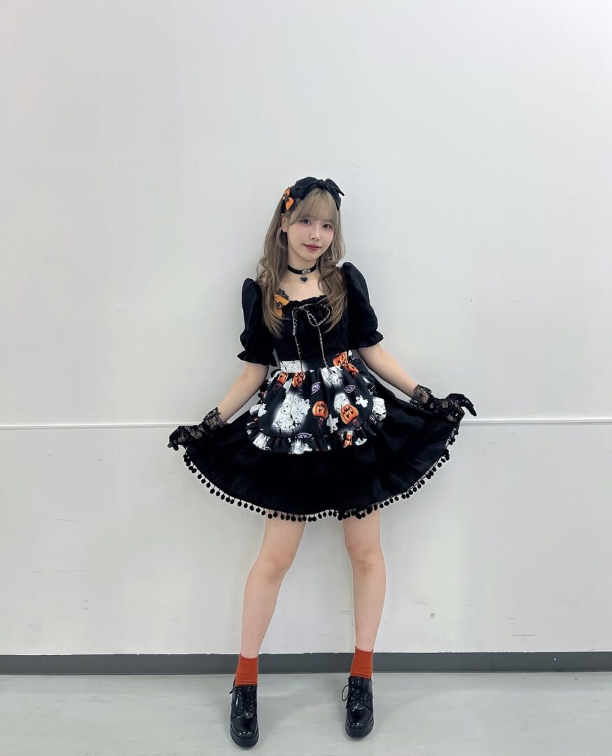 alt="top Asian female cosplayers"