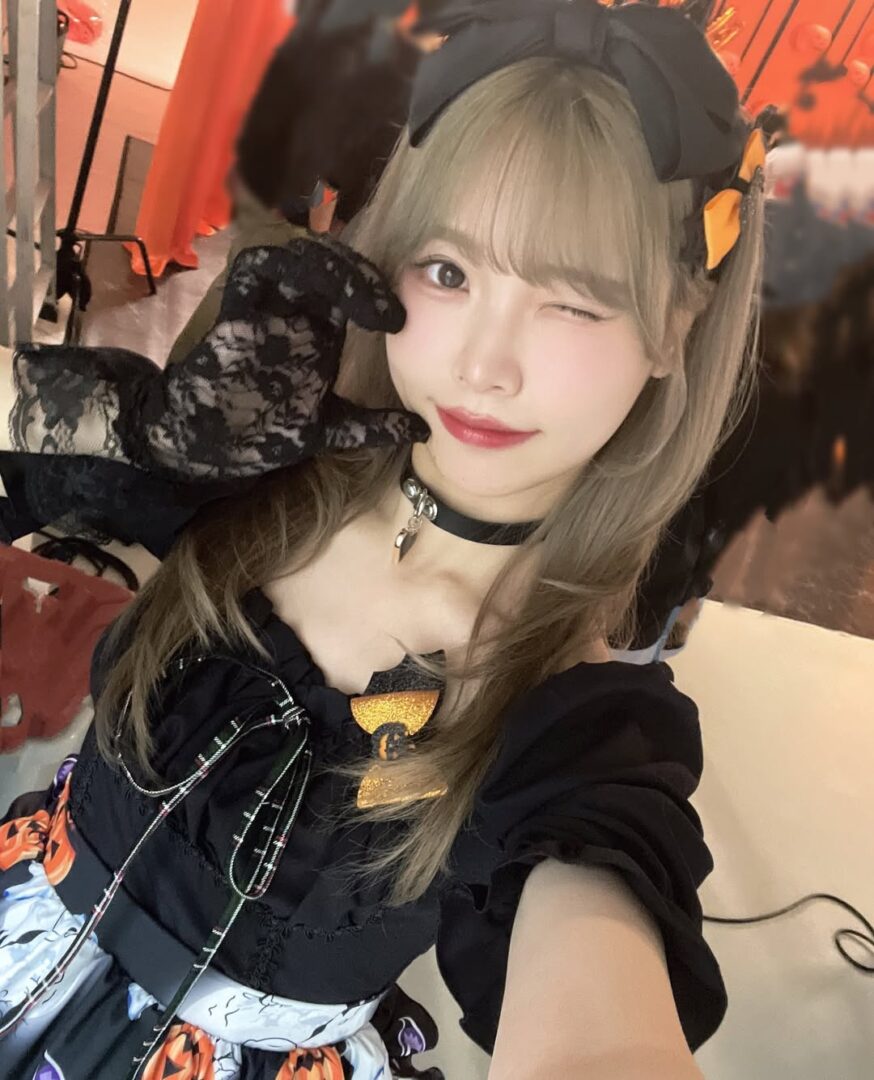 alt="top Asian female cosplayers"