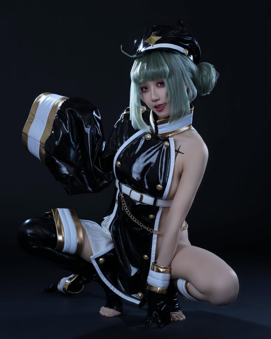 gushing over magical girls kiwi araga leopard#cosplay #cosplayer #aragakiwi #kiwicosplay #iadmi (3)