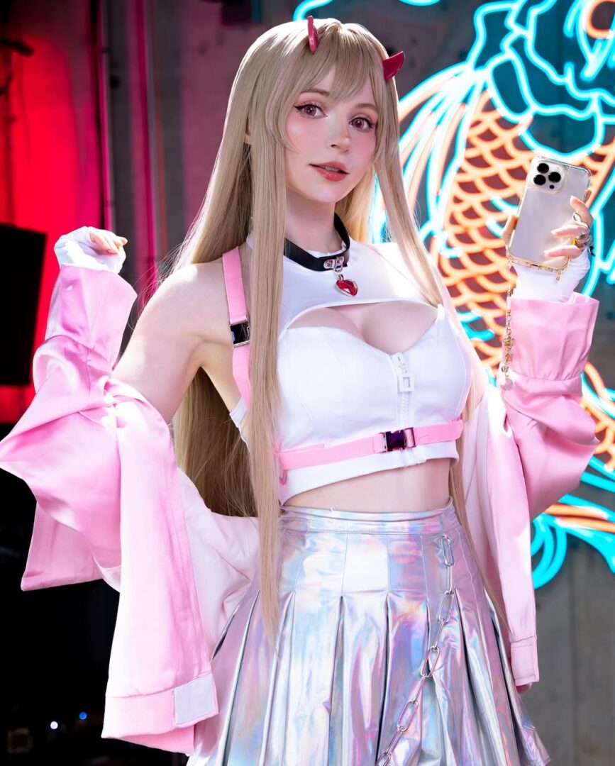 Sophie cosplayer profile from Tokyo, Japan. viper バイパーgoddess of victory nikke #vipercosplay #nikkecosplay #nikke (1)