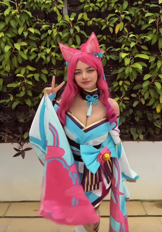 Draculin comeback cosplay at Creators Super Fest Singapore 2026(video)