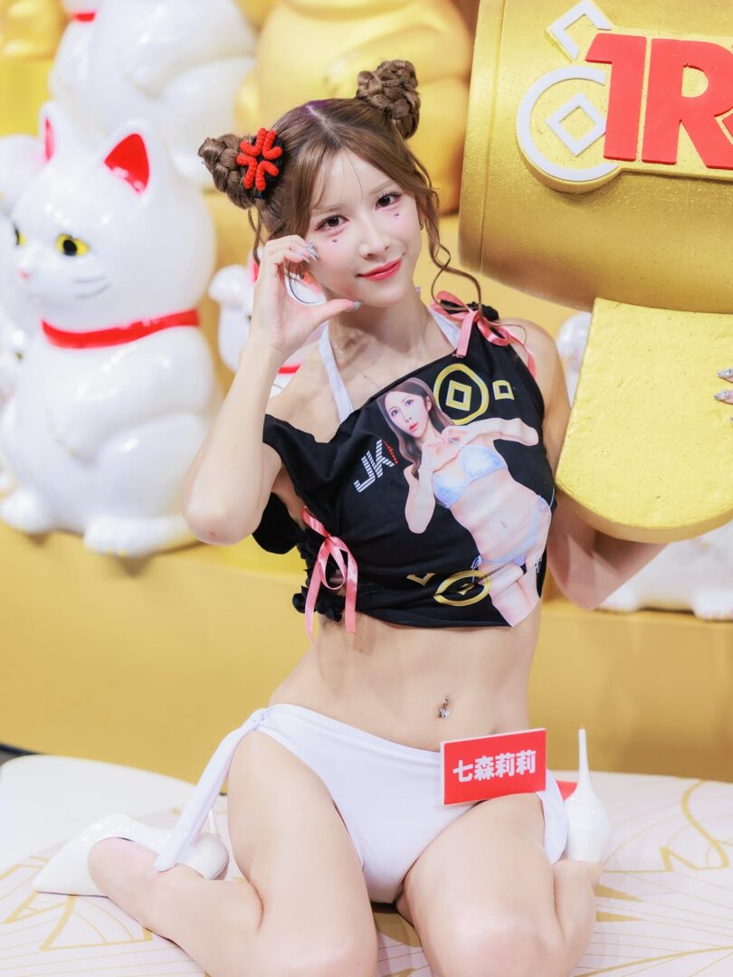 Riri Nanatsumori : Japanese Model and AV Actress Shines in TRE 2026 riri 3